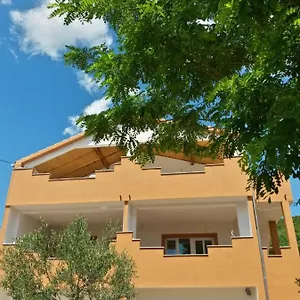 4m Apartament